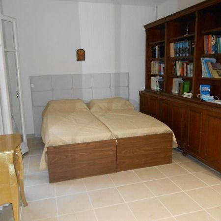 Elena'S Old Corfu Town Apartment Eksteriør bilde
