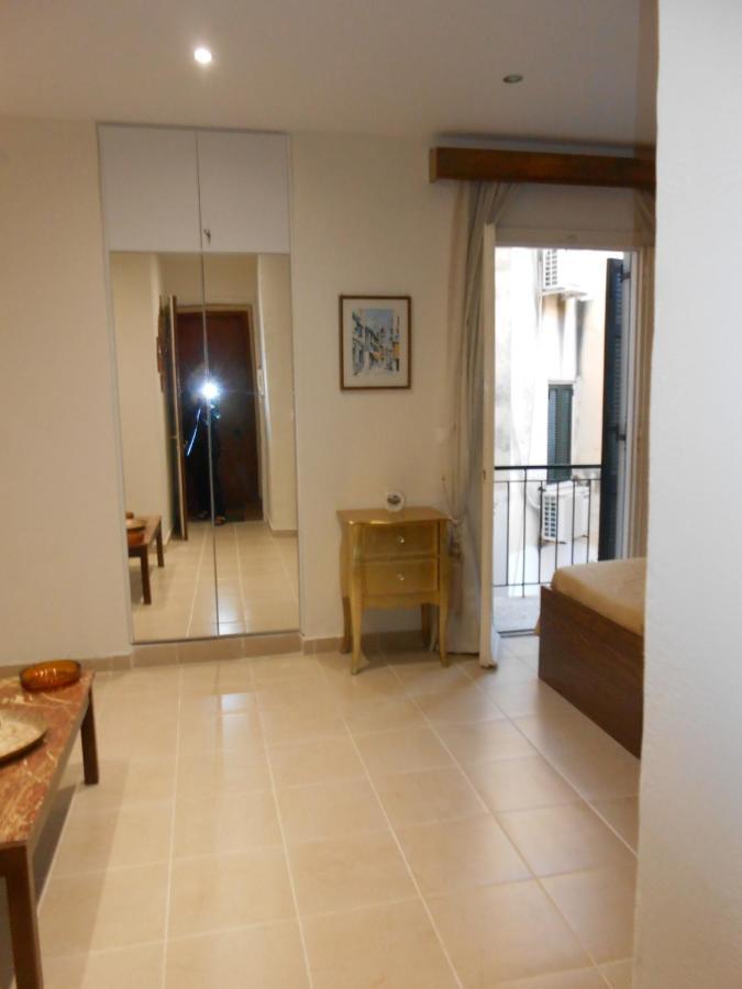 Elena'S Old Corfu Town Apartment Eksteriør bilde